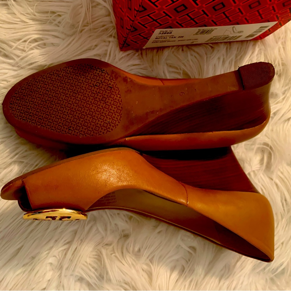 Women’s shoes